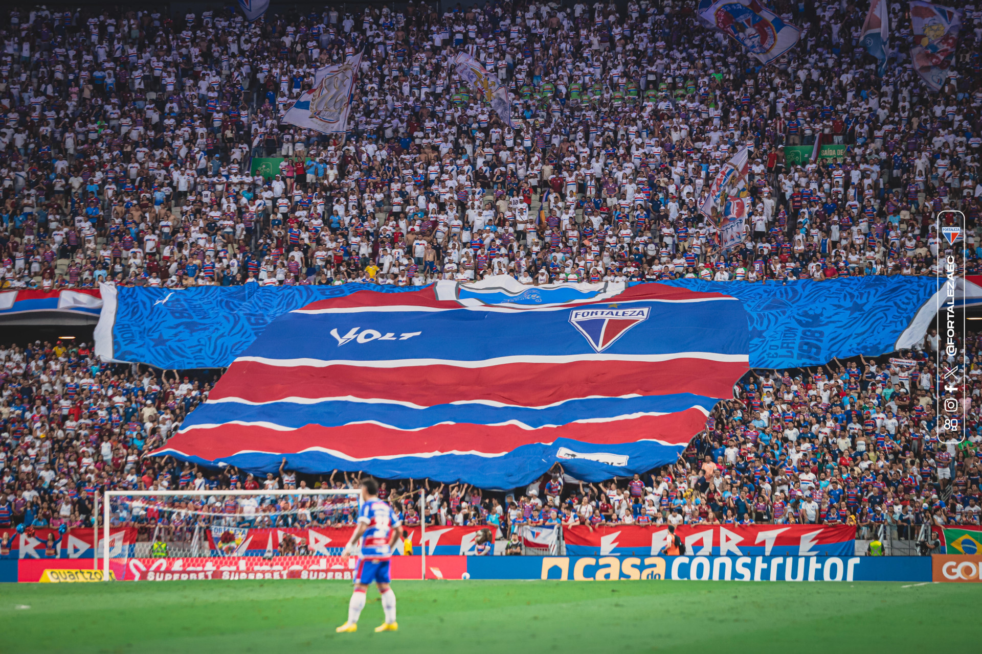 Torcida do Fortaleza no jogo contra o Vasco pela Série A (Foto: Mateus Lotif/Fortaleza EC)