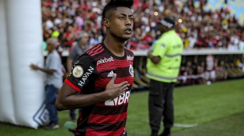 Representantes do atacante do Flamengo se manifestaram através de nota oficial na manhã desta terça-feira e reiteraram sua inocência 