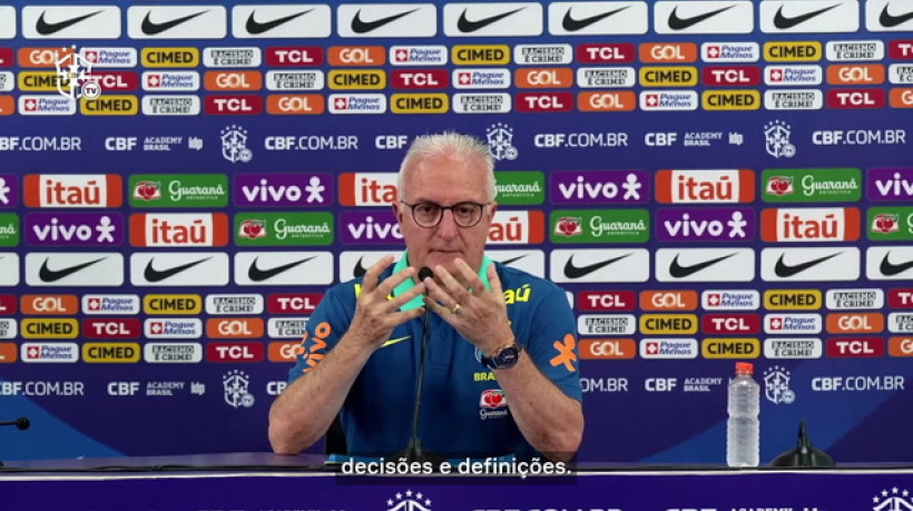 Dorival fala sobre Gerson titular, mas não vê Paquetá como reserva: 'Todos podem jogar'