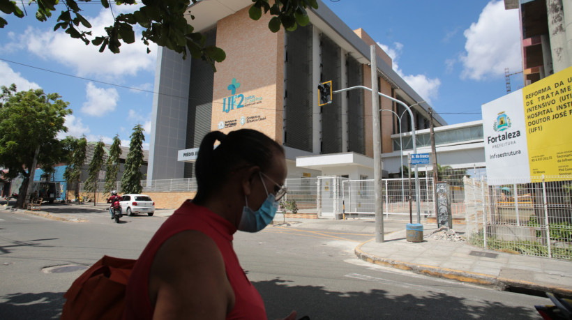 FORTALEZA-CE, BRASIL, 14.11.2024:  Falta de medicamentos IJF.  (foto: Fabio Lima/ OPOVO)