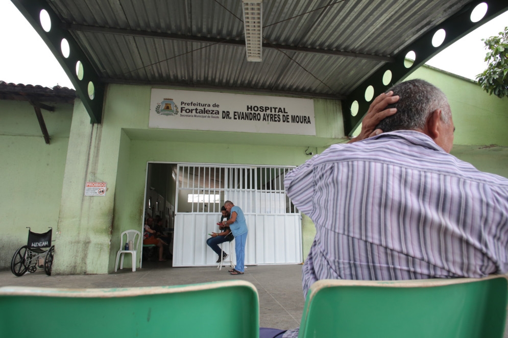 Frotinha Antonio Bezerra estava com falta de trauma e raio-x (Foto: FÁBIO LIMA)