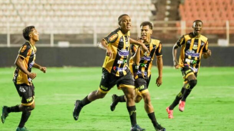 Tigre do Vale domina do início ao fim em campo e evita o Tricolor de levantar 11ª taça do estadual da categoria
