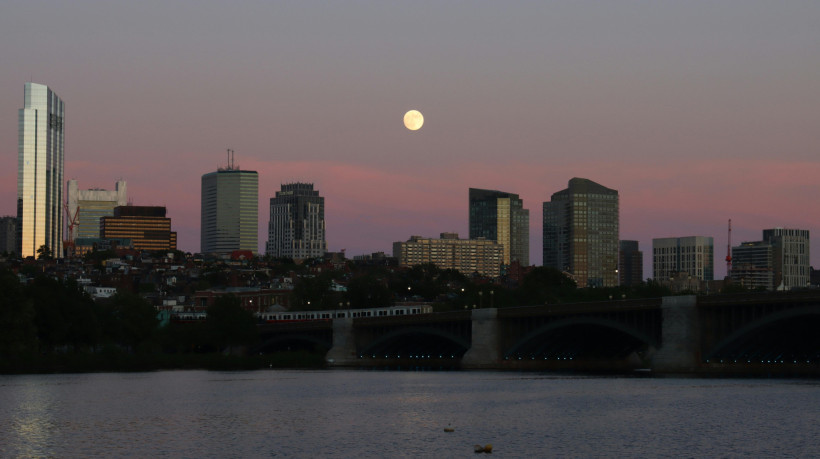 Veja qual fase da lua estamos nesta terça, dia 19 de novembro; e confira calendário do mês
