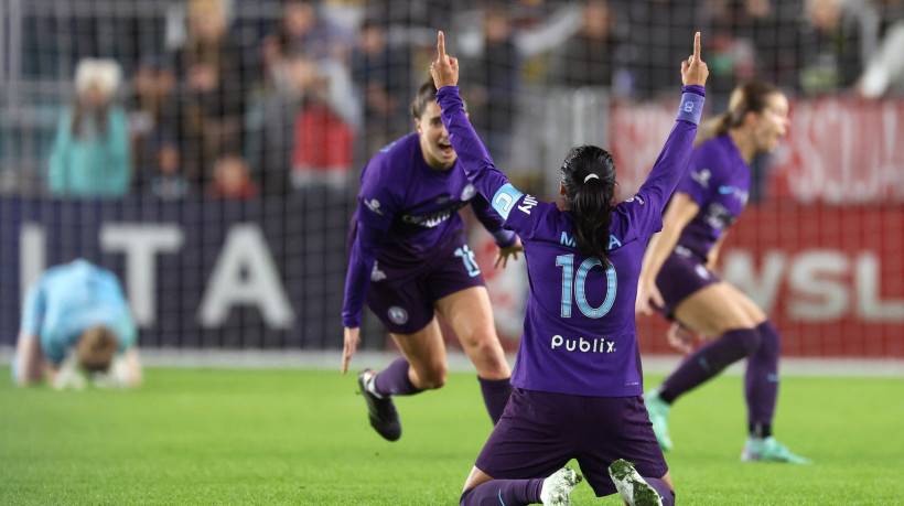 Marta, a nº 10 do Orlando Pride, comemora após derrotar o Washington Spirit por 1 a 0 no NWSL 2024 Championship Game no CPKC Stadium