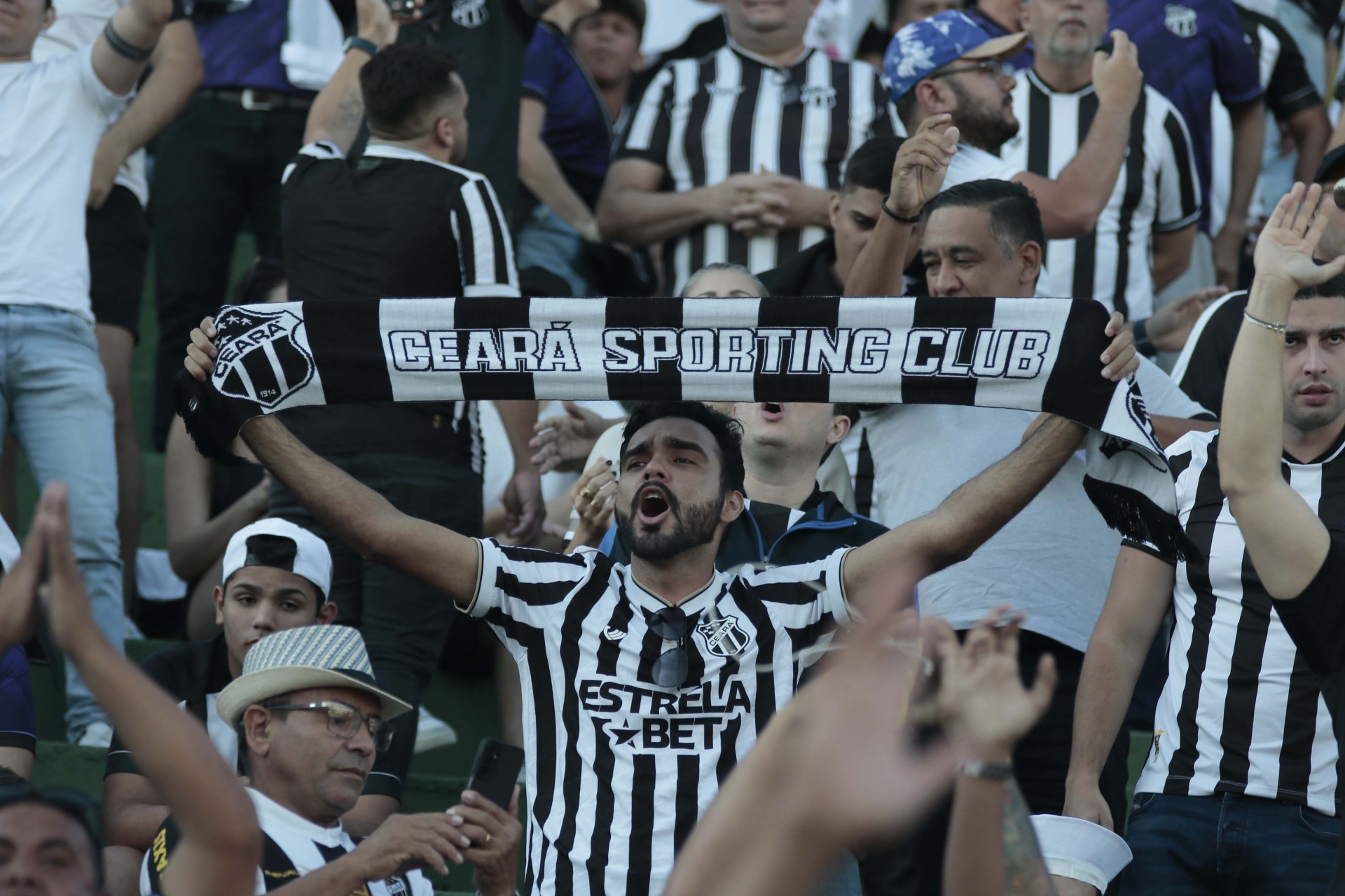 Torcida do Ceará era maioria até em Campinas (Foto: DENNY CESARE/ CODIGO19/ Estadão Conteúdo)