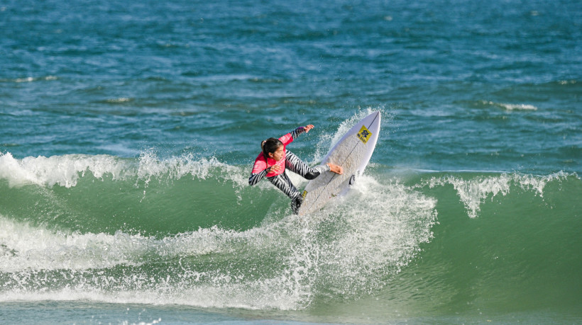 Na etapa feminina a cearense Silvana Lima duas vezes vice-campeã mundial, está viva na briga pelo título da competição.  