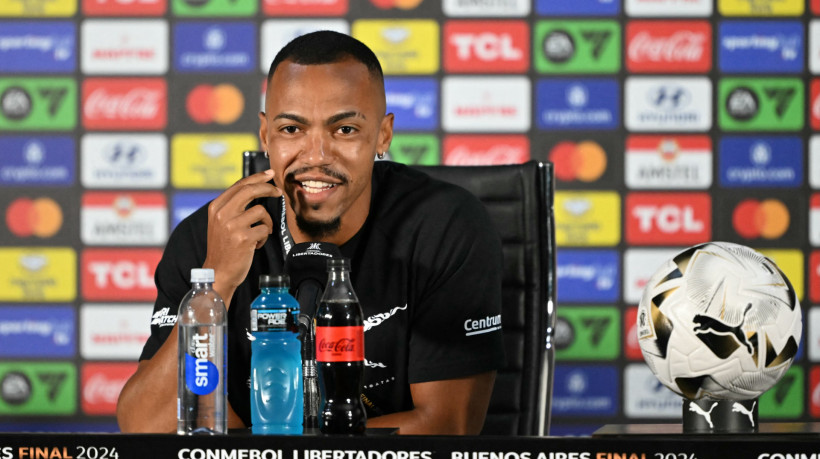 Marlon Freitas é o capitão do Botafogo