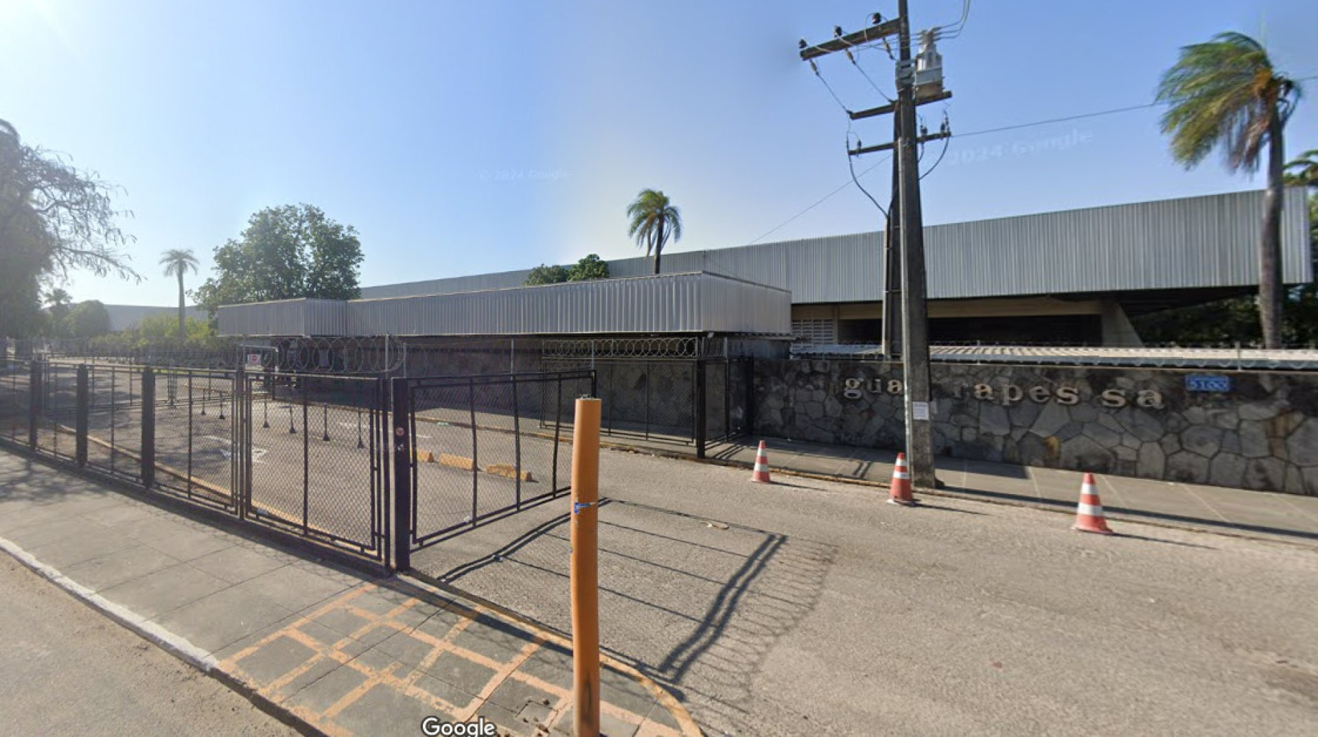 O novo empreendimento será no bairro Antônio Bezerra, onde estava alocada a fábrica do Grupo Guararapes (Foto: Reprodução/ Google Street View)