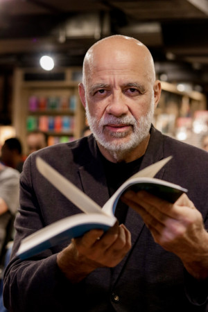 Jessé também é autor dos livros Elite do atraso, A ralé brasileira, Como o racismo criou o Brasil e A classe média no espelho(Foto: Samuel Setubal)