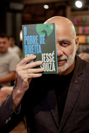 Jessé Souza veio a Fortaleza para lançamento do livro O Pobre de Direita(Foto: Samuel Setubal)