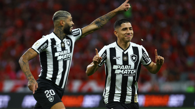 O Botafogo venceu o São Paulo e se consagrou campeão do Brasileirão 2024