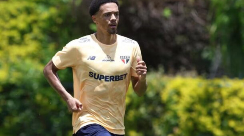 Jogador tem lesão no tornozelo esquerdo e, se precisar passar por cirurgia, vai voltar a Inglaterra e encerrar sua passagem no Tricolor