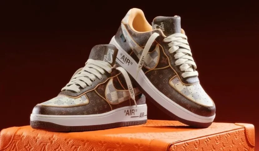 Nike e Luis Vuitton - A collab entre a marca esportiva e a de luxo resultou em modelos de tênis da linha icônica Air Force 1. 
