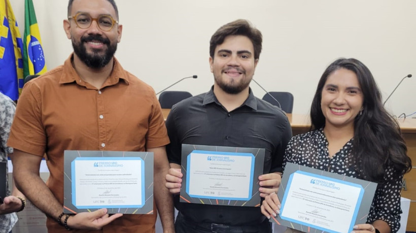 Rubens Rodrigues (O POVO), Guilherme Carvalho (CBN Cariri) e Ana Rute Ramires (O POVO) foram agraciados com o Prêmio UFC de Jornalismo