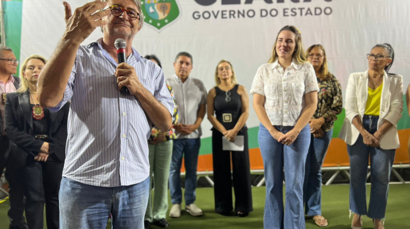 Prefeito do Eusébio, Acilon Gonçalves, na inauguração da Casa da Mulher Eusebiense
