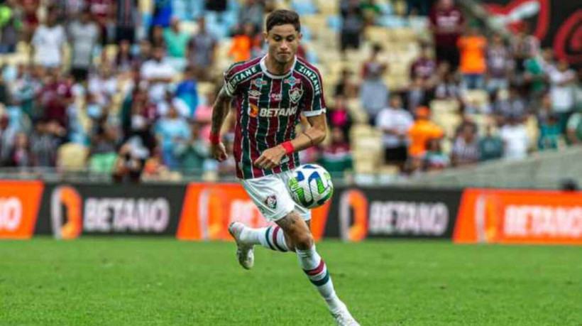 O lateral foi campeão da Libertadores com o Fluminense