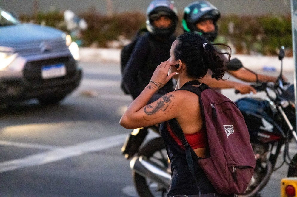 65% das mulheres de Fortaleza afirmaram já ter sofrido alguma violência na rua(Foto: FCO FONTENELE)