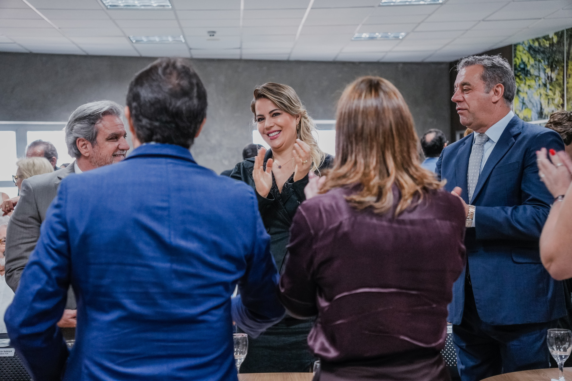 ￼ONÉLIA foi empossada ontem como conselheira do Tribunal de Contas (Foto: FERNANDA BARROS)