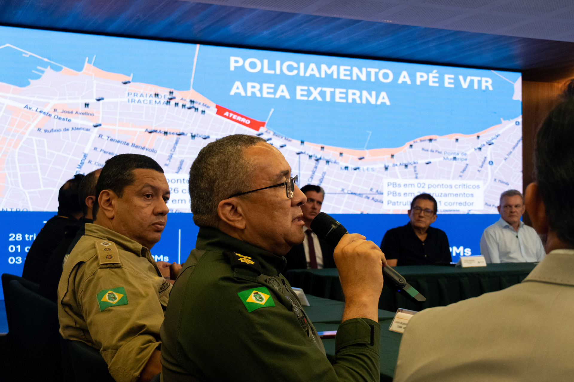 Plano operacional para o Réveillon de Fortaleza foi divulgado em coletiva nesta quinta-feira






































 (Foto: Lorena Louise/Especial para O POVO)