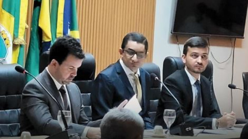 ￼GUILHERME Saraiva assume segundo mandato  