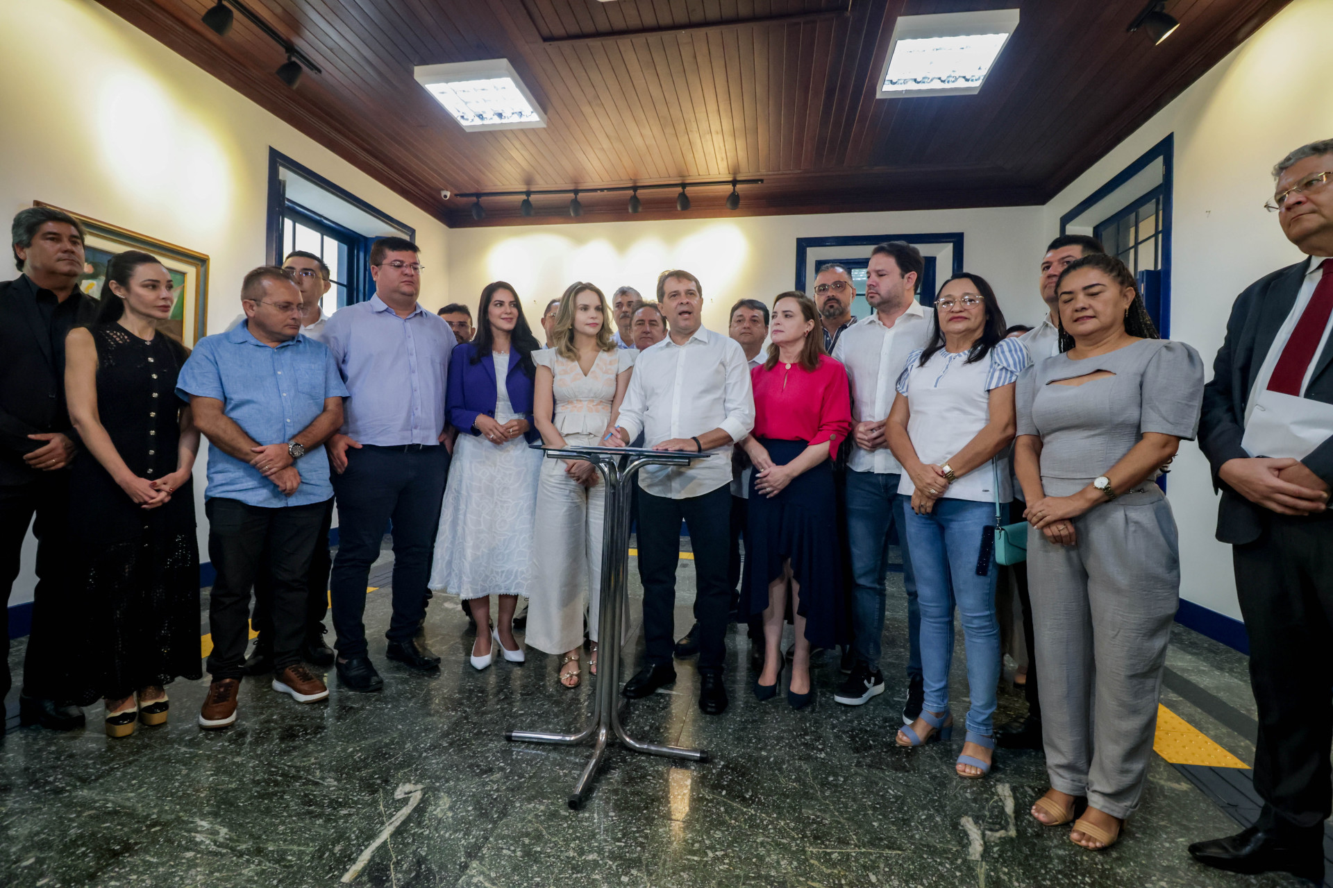 Prefeito Evandro Leitão em entrevista no Paço Municipal (Foto: Samuel Setubal)