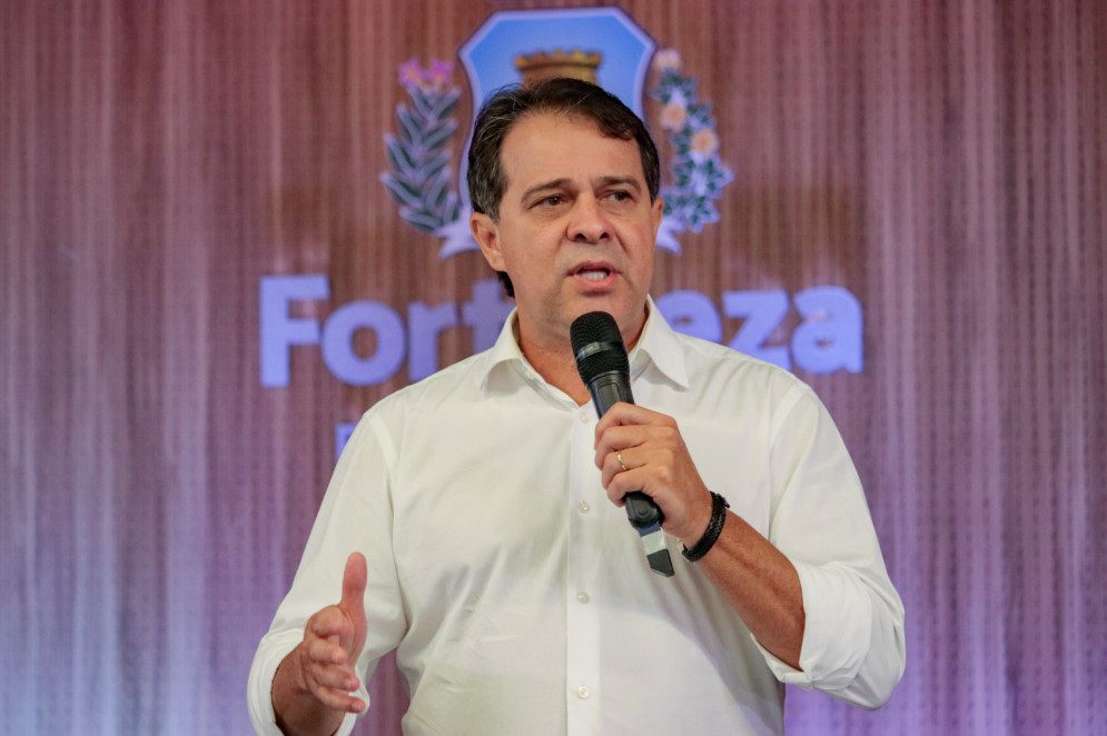 Evandro Leitão receberá a pauta de reivindicações, para a campanha salarial 2025, do Sindicato de Servidores Públicos de Fortaleza (Sindifort) (Foto: Samuel Setubal)