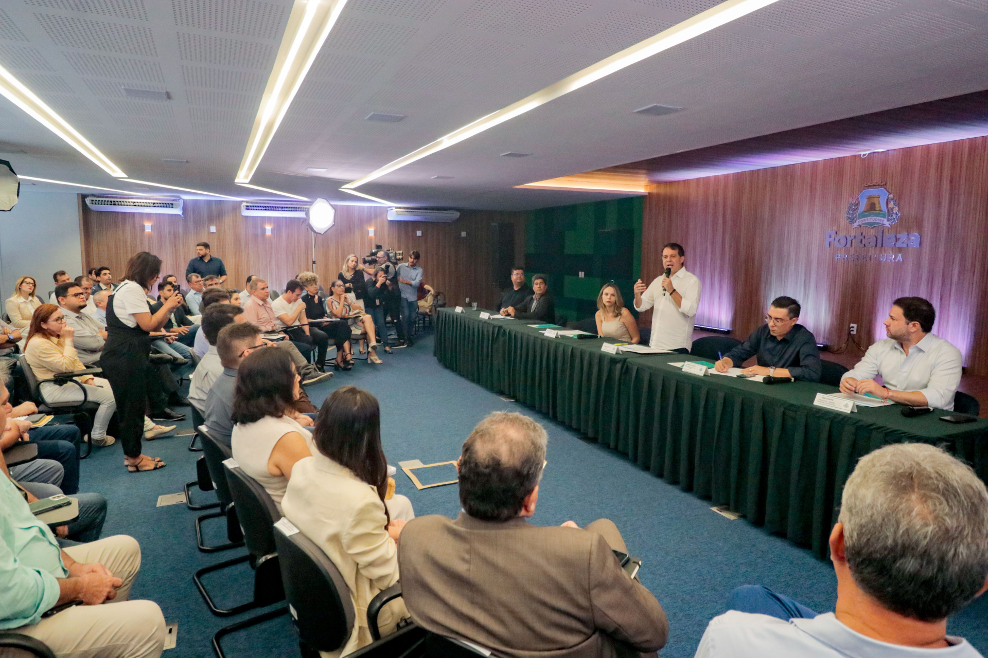 Reunião do prefeito Evandro Leitão com o secretariado  (Foto: Samuel Setubal)