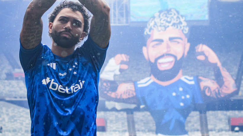 Gabriel Barbosa, o Gabigol, foi apresentado neste sábado (4/1) aos torcedores do Cruzeiro, no Mineirão