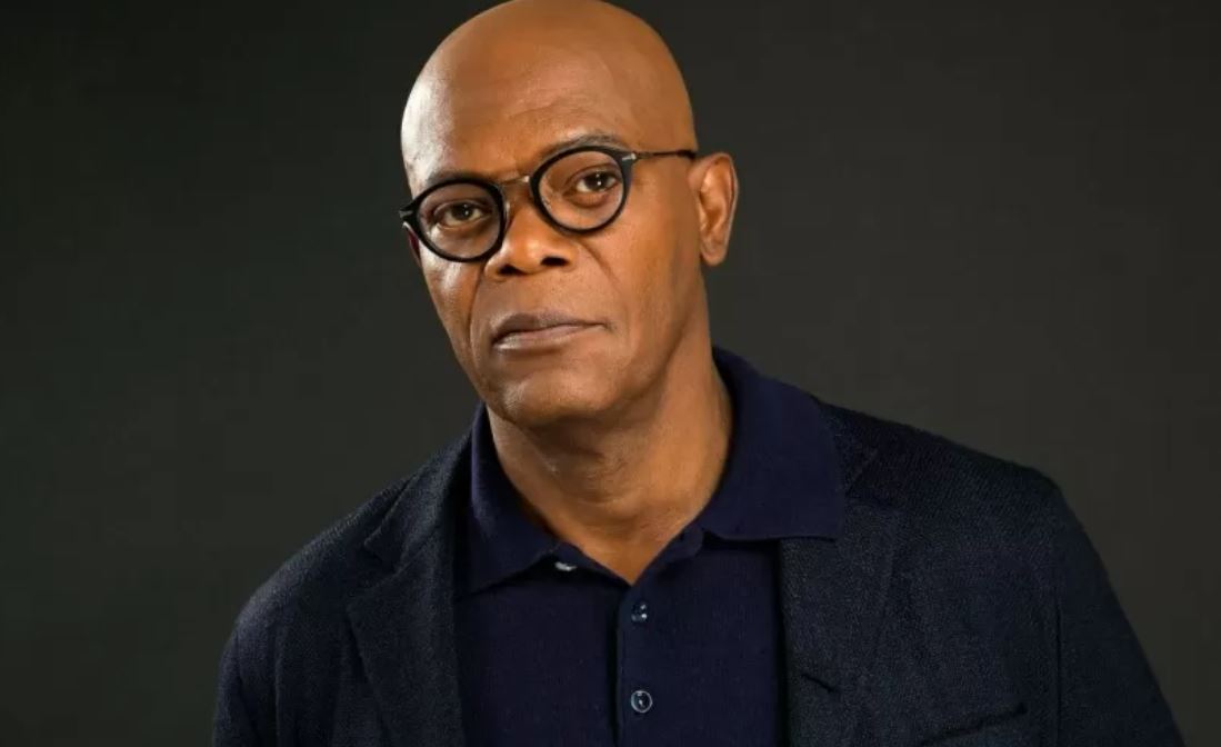 Ator de sucesso em Hollywood, Samuel L. Jackson é um dos rostos mais conhecidos do cinema, tendo interpretado personagens icônicos. Mesmo com uma filmografia de mais de 14 bilhões de dólares em bilheterias, ele ainda não ganhou um Oscar de melhor ator.