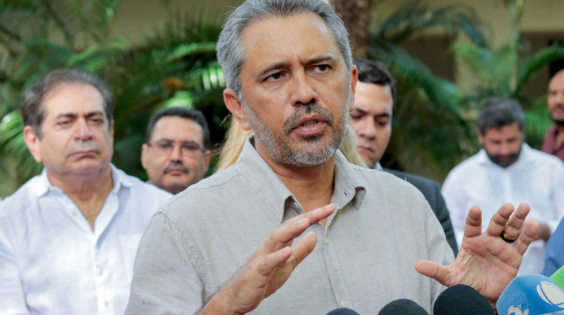 FORTALEZA, CEARÁ, BRASIL, 06-01-2024: Governador Elmano de Freitas e a Vice Jade Romero se reúnem com os secretários, com foco no alinhamento de projetos prioritários para execução em 2025 e 2026.. (Foto: Samuel Setubal/ O Povo)