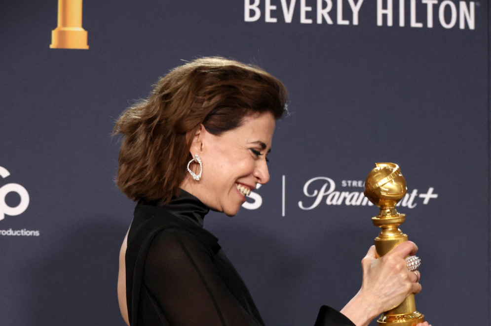 BEVERLY HILLS, CALIFORNIA - JANUARY 05: Fernanda Torres, winner of the Best Performance by a Female Actor in a Motion Picture - Drama award for 