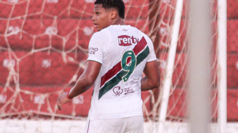 Kelwin, que marcou dois gols na vitória por 5 a 0 sobre o Coimbra, na última segunda (6), fala sobre gols e projeta time na competição