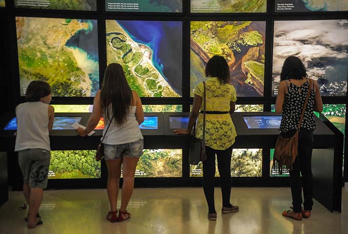 O Brasil possui museus espetaculares que unem a preservação da memória, o conhecimento da história e uma alternativa de diversão para adultos e crianças. São espaços em que o conhecimento se une ao entretenimento para passeios especiais. Veja alguns muito importantes no país.  Coemçando por um museu que está em recuperação, contando com a torcida de todos por sua reabertura. 