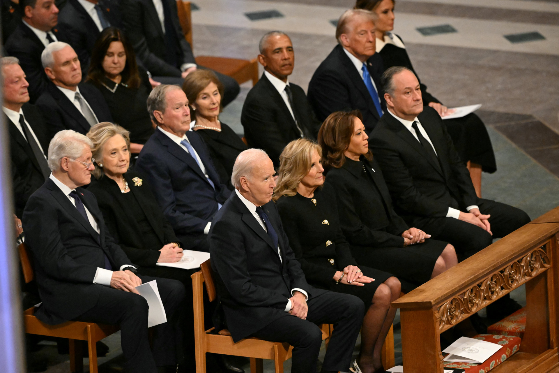 ￼PRESIDENTES e ex-presidentes se reuniram (Foto: Mandel NGAN / AFP)