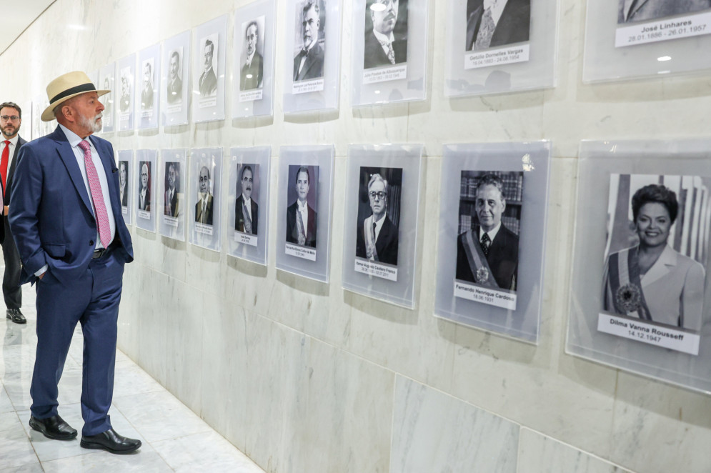 Presidente Luiz Inácio Lula da Silva na galeria de fotos dos ex-presidentes do Brasil(Foto: Jose Cruz/Agência Brasil)