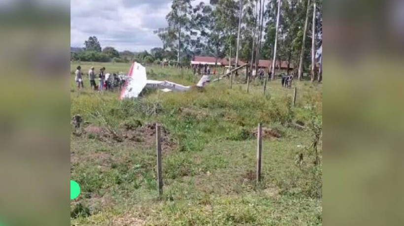 Avião cai no Rio Grande do Sul 