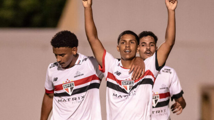 Tricolor encara o clube gaúcho nesta terça-feira, por uma vaga nas oitavas de final da principal competição de juniores