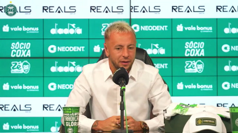 Rafinha fala em gratidão e projeta aposentadoria como jogador do Coritiba