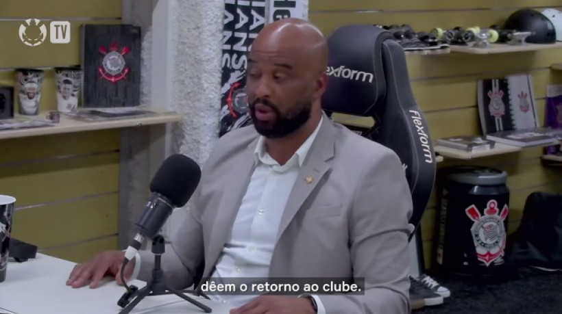 Fabinho Soldado exalta integração de base e profissional no Corinthians