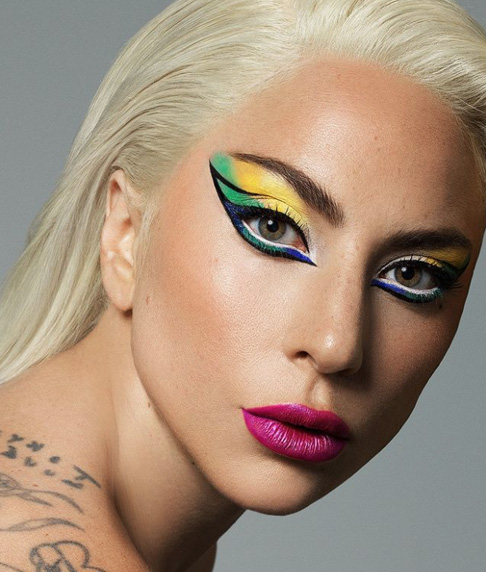 Lady Gaga irá se apresentar na praia de Copacabana, no Rio de Janeiro, às 21h do dia 3 de maio, de acordo com a coluna do jornalista Lauro Jardim em “O Globo”. O show gratuito, que ainda não foi confirmado oficialmente pelo prefeito Eduardo Paes, será similar ao que Madonna fez em 2024 com a presença de uma multidão na praia carioca. 

