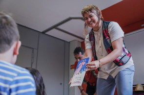 FORTALEZA-CE, BRASIL, 15-01-2025: Mediação de leitura para crianças, na Biblioteca Pública Estadual do Ceará (BECE), com o grupo Zepelim de Arte. (Foto: Fernanda Barros/ O Povo)