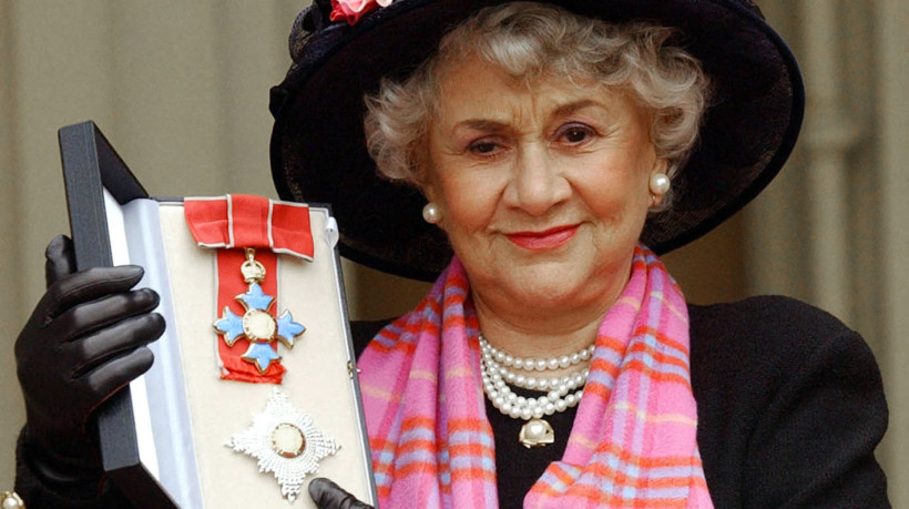 Morre a atriz britânica Joan Plowright aos 95 anos de idade