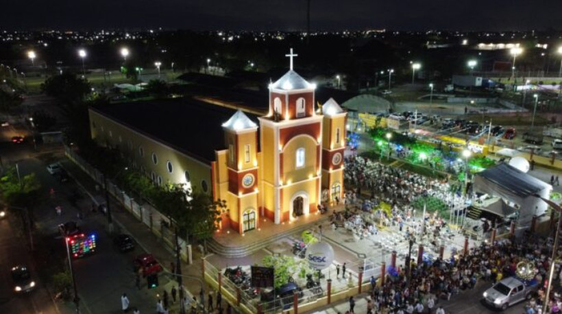 Fachada da Matriz Nossa Senhora da Conceição no Conjunto Ceará

