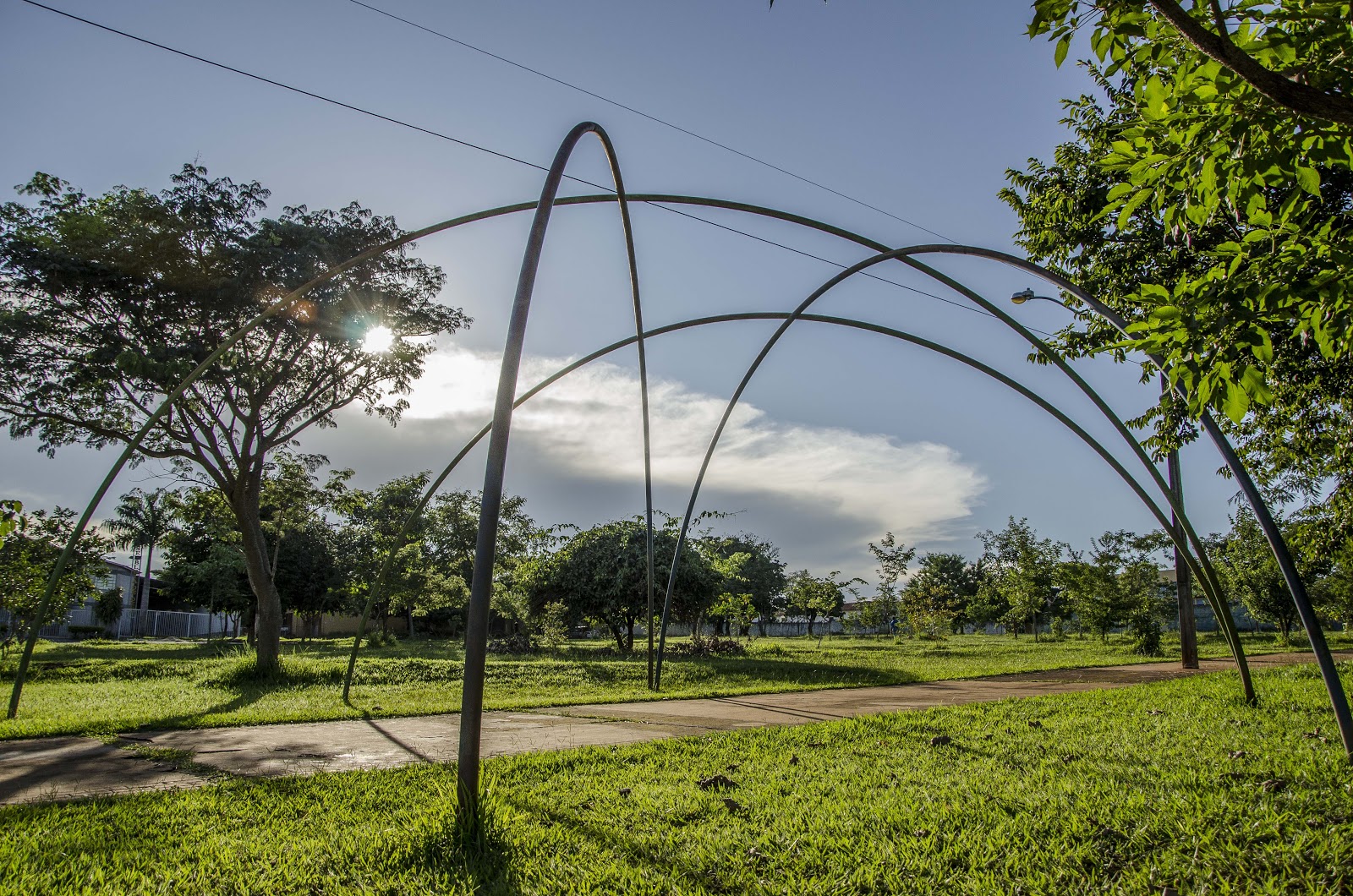 Goiânia (Capital de Goiás) - Apelido: Capital do Cerrado. População: 1,5 milhão