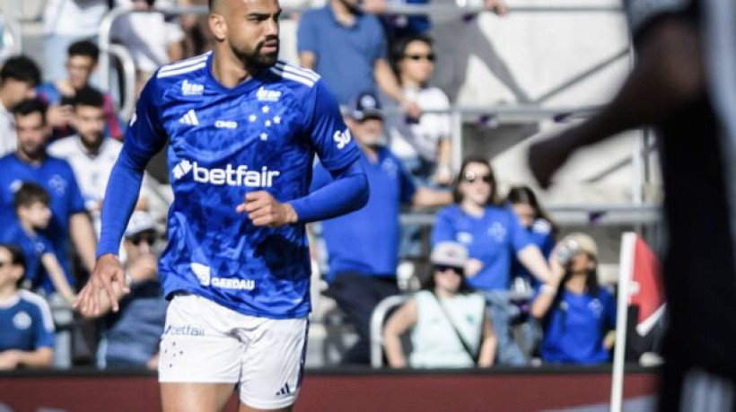 Zagueiro também entende que Cruzeiro poderia ter saído com a vitória e analisou o trabalho de Fernando Diniz neste início de 2025 