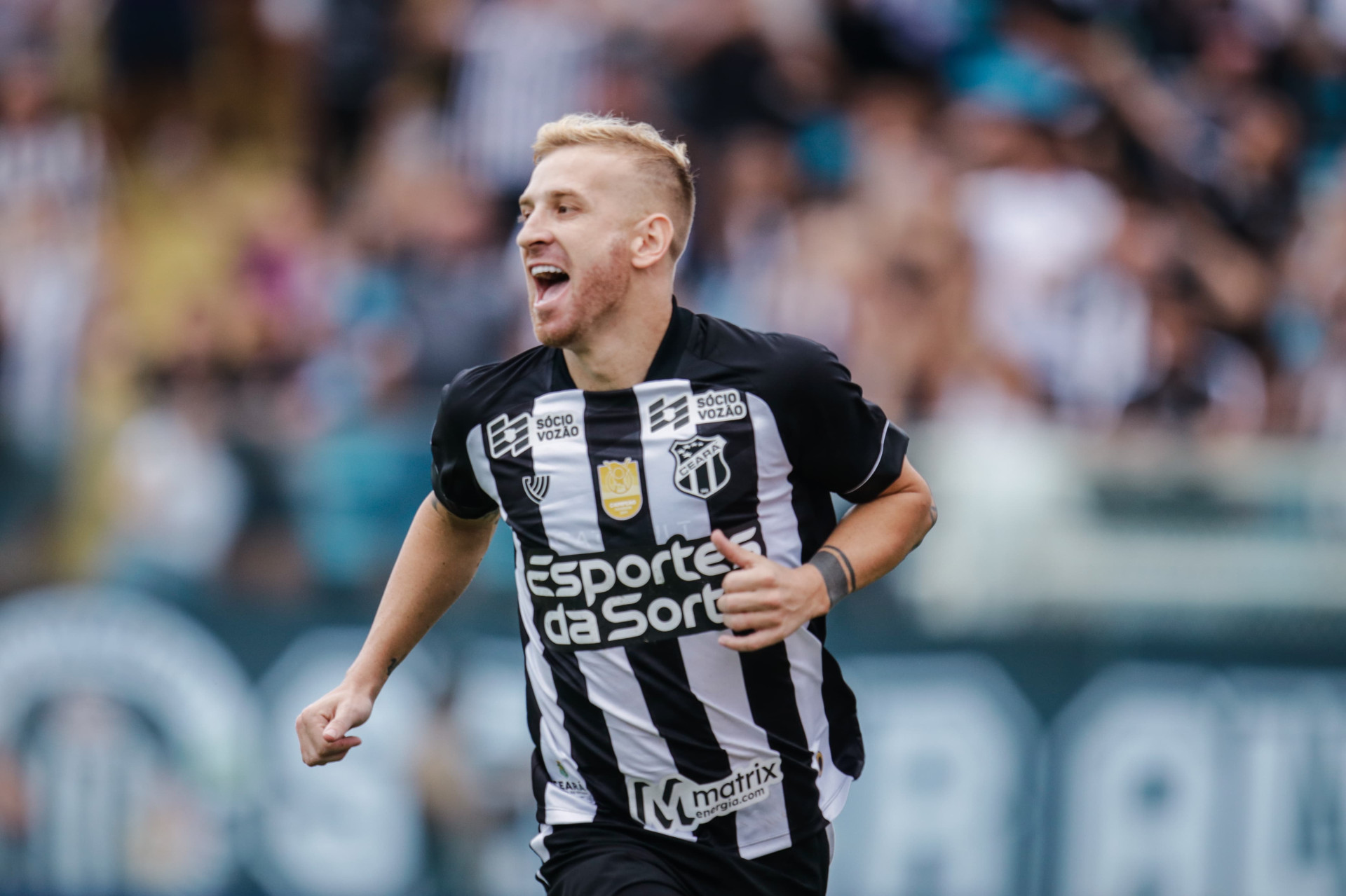 Atacante Pedro Henrique comemora gol no jogo Ceará x Tirol, no PV, pelo Campeonato Cearense 2025 (Foto: FERNANDA BARROS)