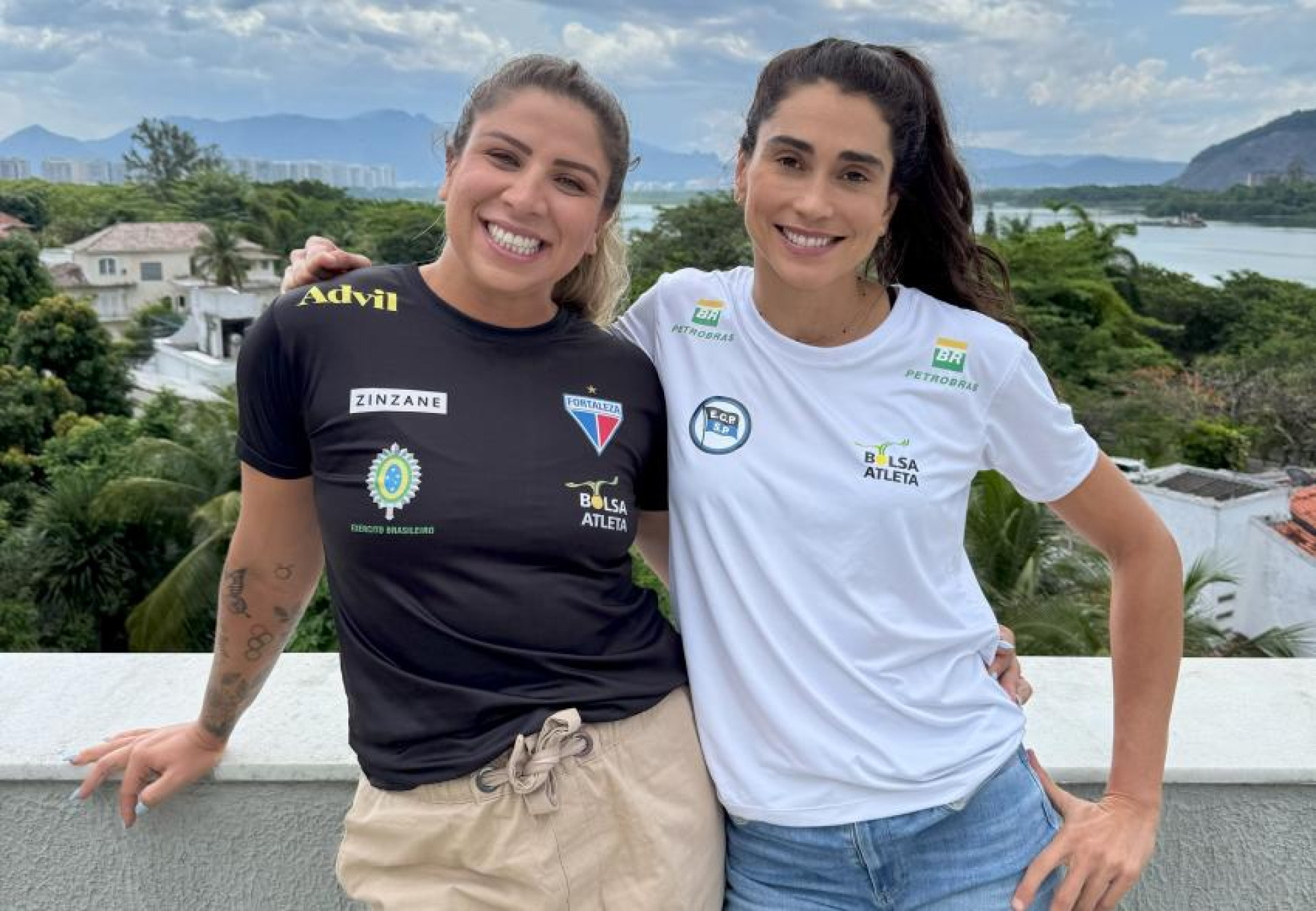 Cearense Rebecca (esq.) vai formar dupla com Carol Solberg no vôlei de praia feminino (Foto: Divulgação)