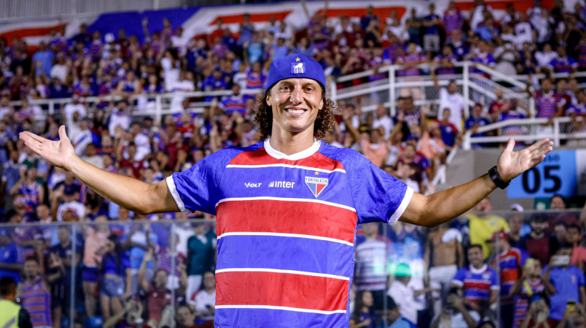 David Luiz foi apresentado de forma oficial ao torcedor do Fortaleza no intervalo do duelo contra o Moto Club