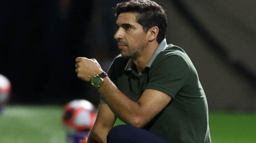 O técnico Abel Ferreira, da SE Palmeiras, em jogo contra a equipe do G Novorizontino, durante partida válida pela fase de grupos, do Campeonato Paulista, Série A1, na Arena Barueri. (Foto: Cesar Greco/Palmeiras/by Canon)