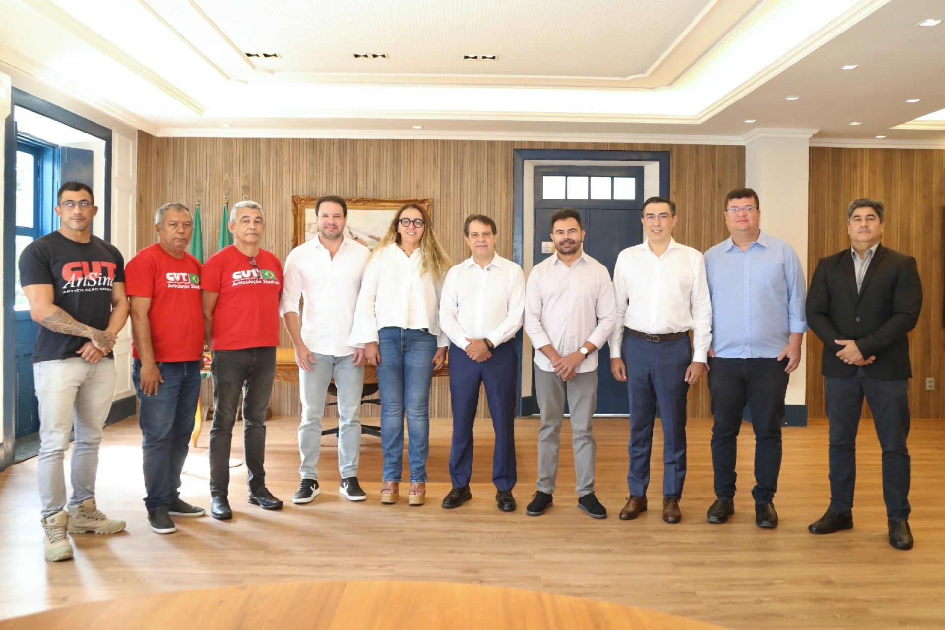 Evandro se reuniu com representantes dos professores (Foto: Beatriz Boblitz/Prefeitura de Fortaleza)